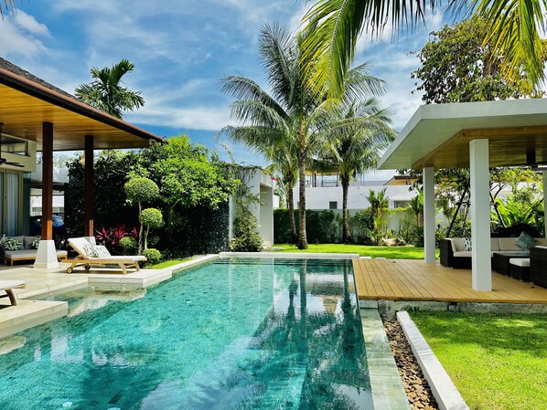 avoriazchalets.com Villa Jasmine, Bangtao Beach, Phuket 