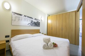 double bedroom with wardrobe view