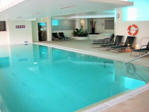 Indoor pool, hot tub and sauna