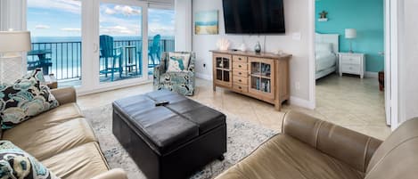 A gorgeous living room with a fantastic view! - Gather the family in the beach front living room and make some memories that will last a
lifetime!