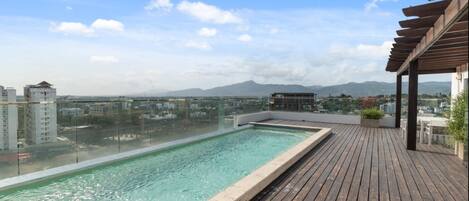 Roof Top pool