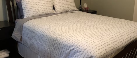 Queen Bed, 3rd bedroom