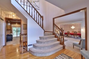 [Stairs] Modernity and simplicity combined.