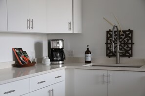 Drip Coffee Maker and French Press