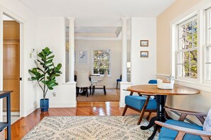 Breakfast Bar area