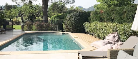 Piscine privée sans vis-à-vis 9x4