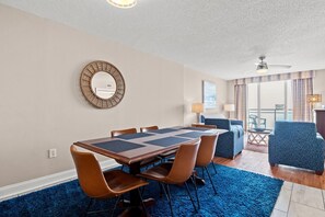 Bahama Sands 1204 Dining