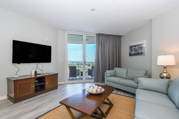 The Palms of Destin 1909 - Living Area