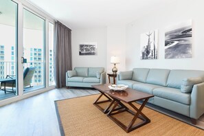 The Palms of Destin 1909 - Living Area