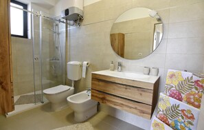Bad/Dusche