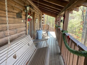 Porch swing & rocking chairs to enjoy the Smoky Mountain views!!