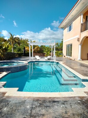 New Poolside Pergola 