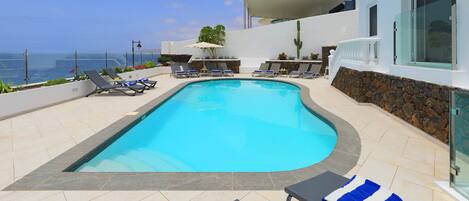 Luxury Puerto Del Carmen Villa | 4 Bedrooms | La Perla | Modern Furnishings | Stunning Sea Views