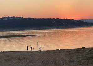 We are on the deep water part of Lake Travis, so there is always water!