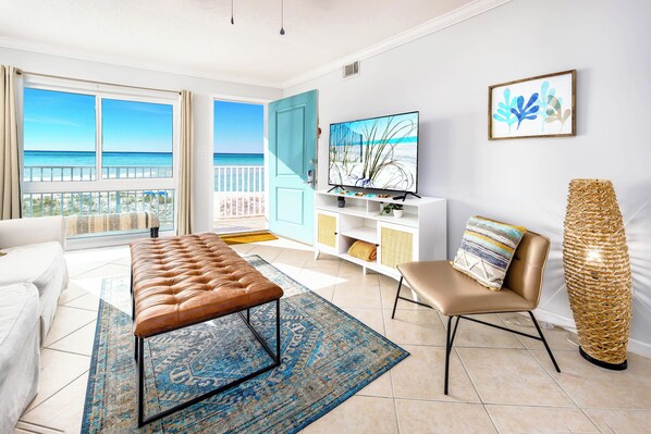 Living Room - Aqua Villa Resort, Okaloosa Island, Fort Walton Beach, Vacation Condos by Sunset Resort Rentals