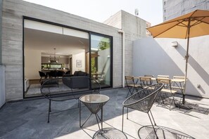 Access to patio