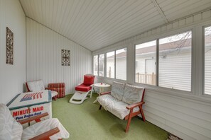 Furnished Sunroom