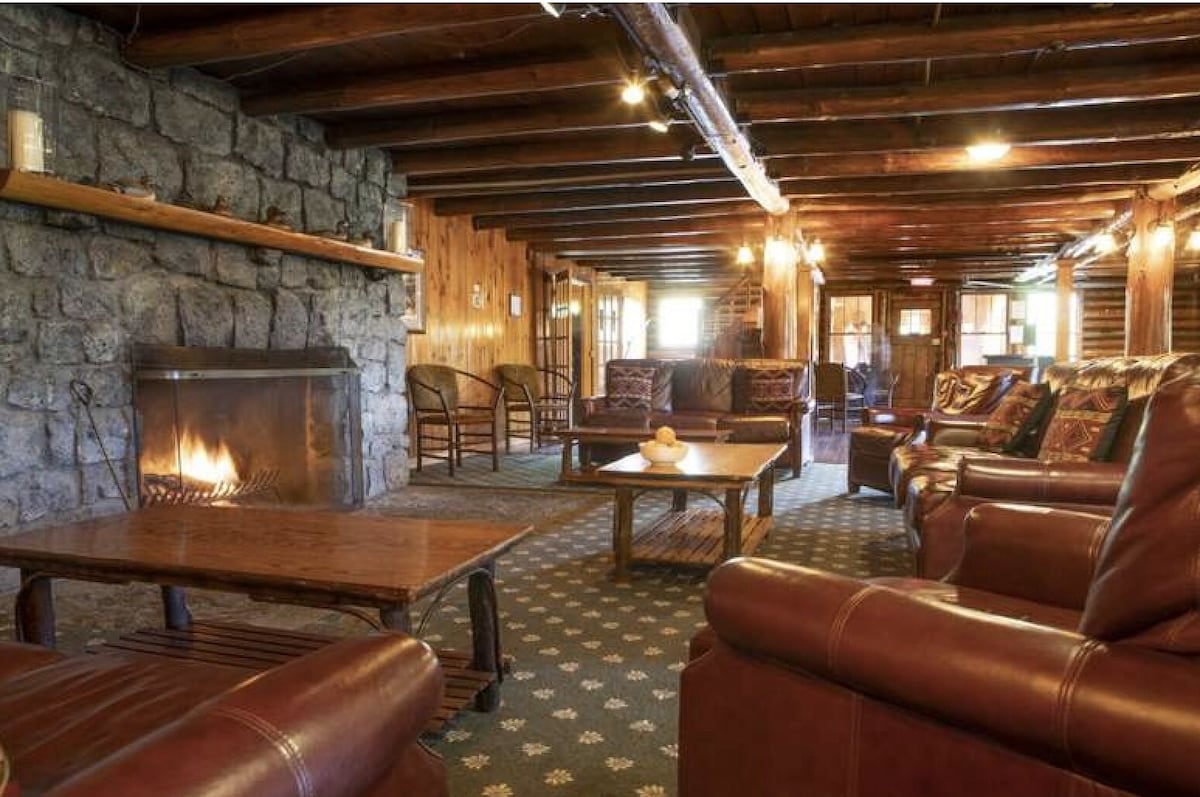 Pet Friendly Cabin Lake George Area, Game Room, 10 min to Gore Mt. Schroon Lake