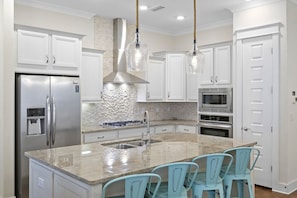 24-Salt-Water-Serenity-Kitchen