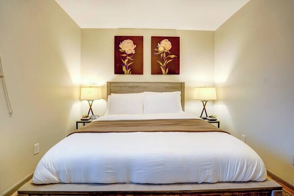 Bedroom with Queen bed and two nightstands!