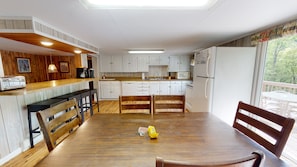 Ruokailu