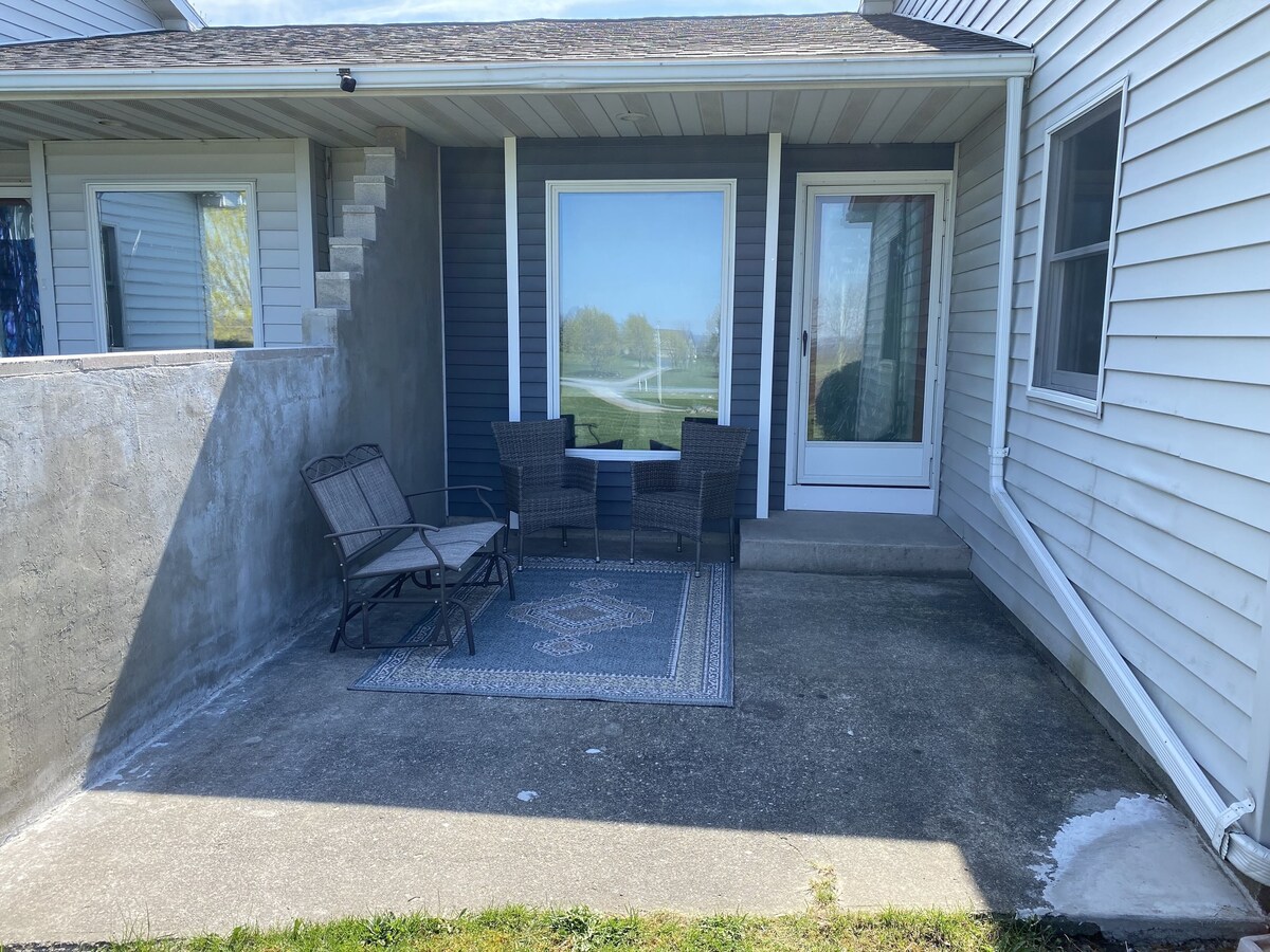 Beautiful Country Ranch 2bed 1bath SunnyViews 2