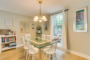 Dining Area | Dishes & Flatware Provided | Open Floor Plan