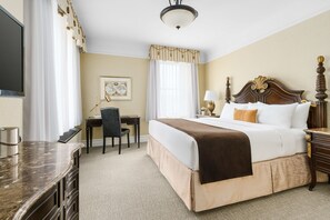 Unit with Extra-large Double bed. Exact unit will be assigned upon arrival. Views, colors and decor may vary.