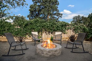 Fire pit to enjoy after a long day. 