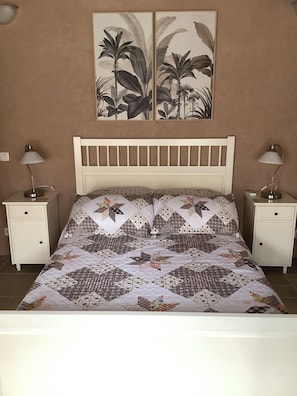 Main double bedroom
