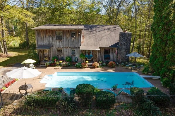 Backyard Pool With Barbeque and Fire Pit!