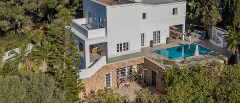 Luxury Multi- level private villa near Talamanca Beach