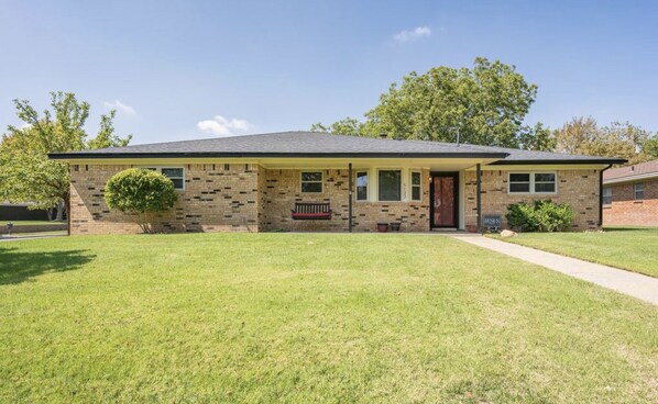 Beautiful home in a nice quiet neighborhood.