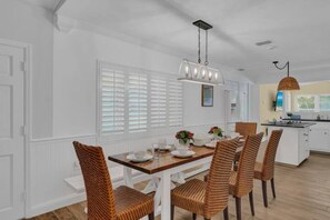 Dining area in kitchen