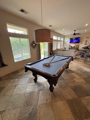 Spielezimmer