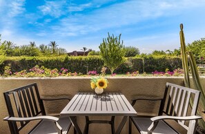 A lovely place for your morning coffee.