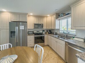 jr 10 kitchen 2