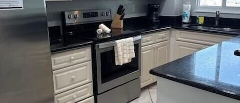403 kitchen 4