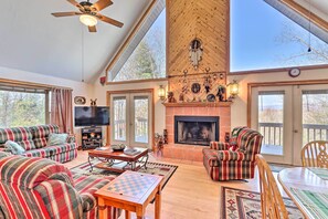 Living Room | Fireplace (Bring Your Own Wood)