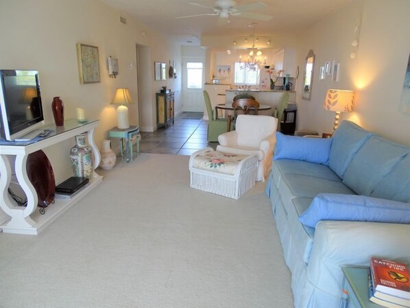 Sunset Royale – 308- Stunning Sunset Views