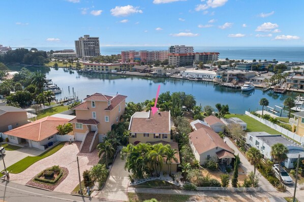 Gorgeous Waterfront Property