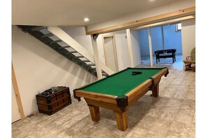 Spielezimmer