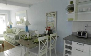 Indoor dining 