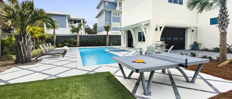 Ping Pong Table | Fire Pit | Private Pool | Outdoor Grill