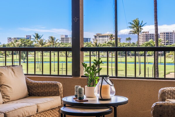 Kaanapali Royal A303 lanai 1