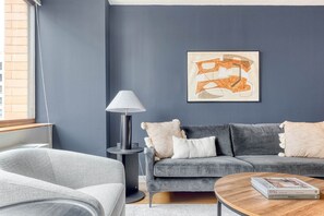 Trendy UWS 1BR w/ Gym, Doorman & Elevator, nr Central Park, by Blueground