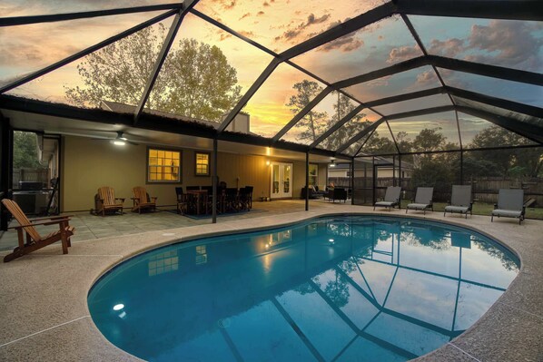 This home is recommended for swimmers only>>