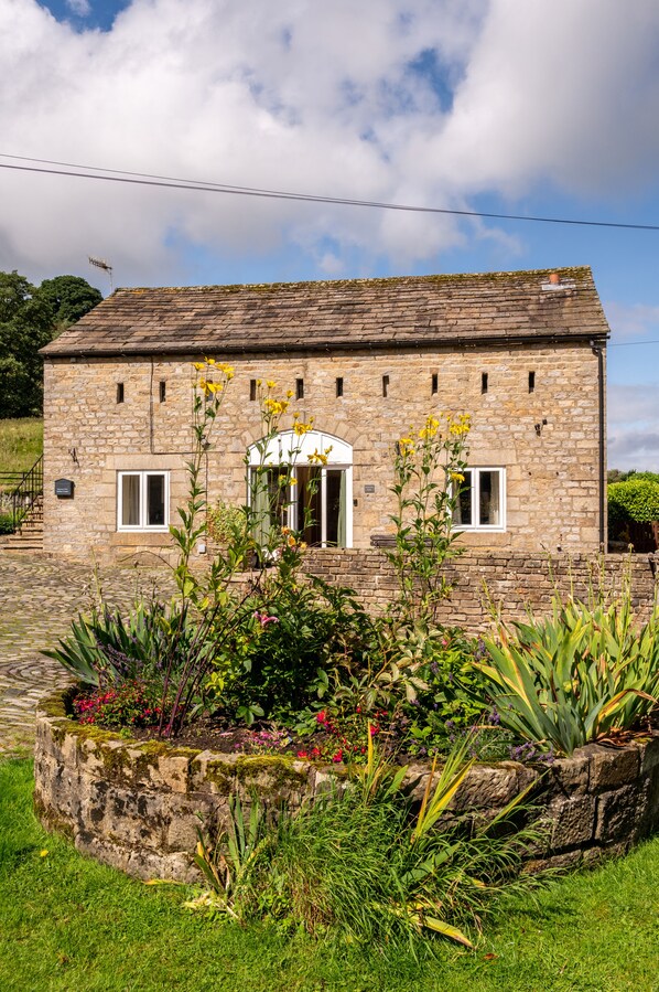 Swallow Barn Front view