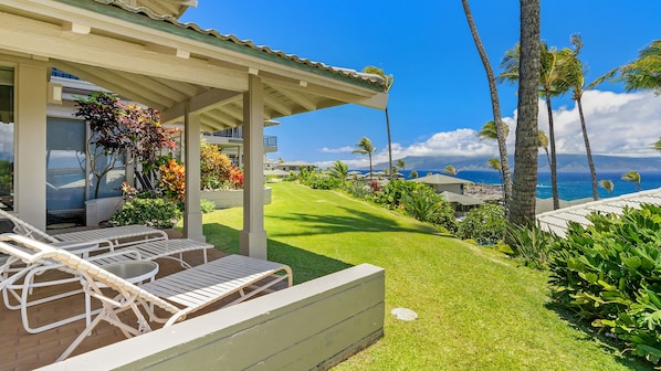 Kapalua Bay Villas #15G5 - Ocean & Molokai View Lanai - Parrish Maui