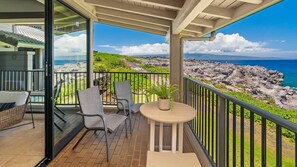 Kapalua Bay Villas #30B2 - Oceanfront Dining & Seating Lanai - Parrish Maui